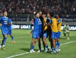 Kemenangan Perserikatan 1 2023/2024, Persib Bandung Resmi Punya Tiga Bintang