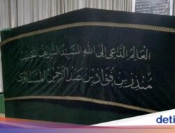 Berziarah Ke Makam Habib Munzir Al Musawa, Pendiri Majelis Rasulullah