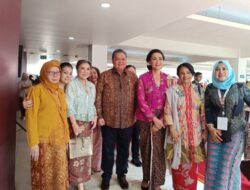 Airlangga Sebut Kebaya Simbol Ekonomi Kerakyatan