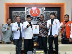 Hadapi Pemungutan Suara Kepala Daerah Serentak 2024, DPP PKS Serahkan SK kepada 5 Cakada Untuk Indonesia Timur