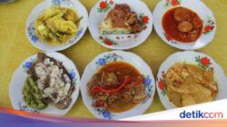 Lamak Nian! 10 Nasi Padang Legendaris Ke Jakarta Ada Ke Sini