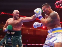 Tyson Fury Pertahankan Strategi Pembisik Ke Sudut Ring meski Dilindungi Oleksandr Usyk