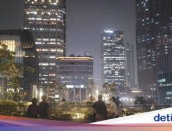 Potret Skydeck Sarinah, Spot Mutakhir Bersama Panorama Pencakar Langit Jakarta