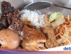Legendaris! Nasi Ayam Dong Siprig Dari 1985 yang Bisa Ludes Di 5 Jam